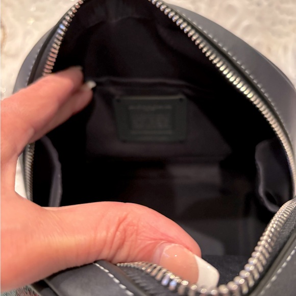 COACH NEW YORK Sydney Satchel Houndstooth - Picture 9 of 9